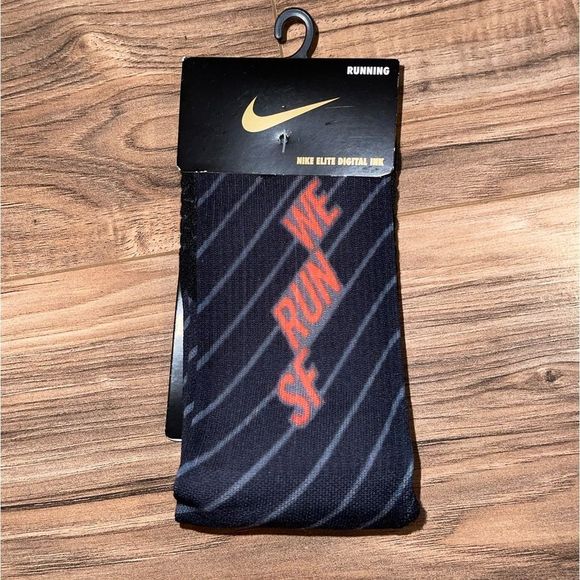 Nike Other - New Nike Elite Digital Ink We Run San Francisco Running Socks SX4990 900